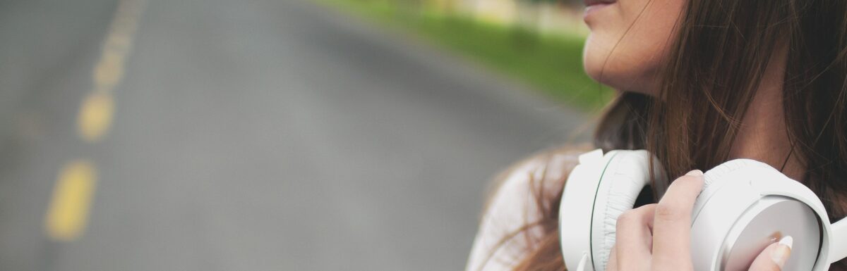 Small talk w jednym paluszku - kurs wideo business English z ćwiczeniami audio